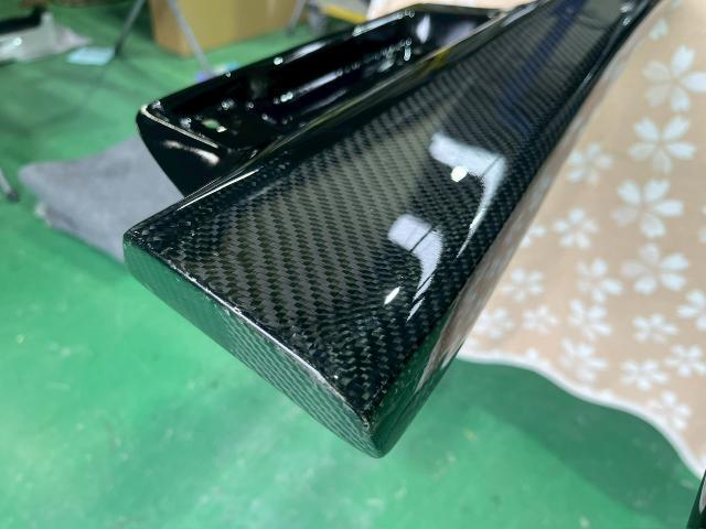 日産　ＧＴ－Ｒ　板金・外装補修　カーボン修理　カーボンパーツ修理　国産車　輸入車歓迎　郵送対応可能　パーツのみ預かり可能　カーボンリペア　バイクカーボン　カーボンスポイラー　カーボンウィング