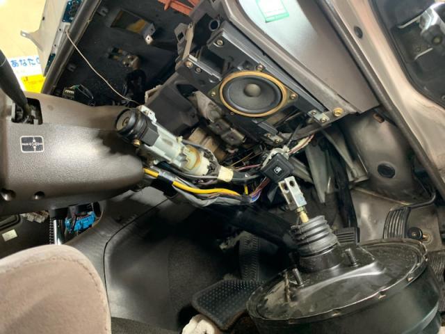 トヨタ 系 ハイエース ブレーキ修理広島県 尾道市でお車の修理