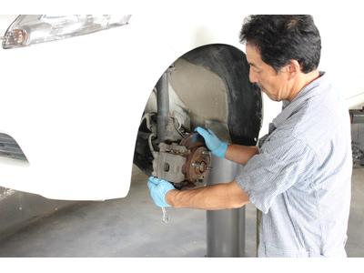 足廻り整備などの分解整備もお任せ下さい！