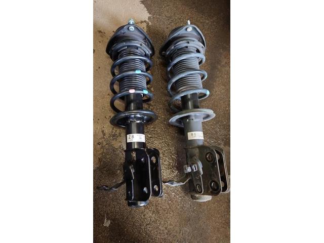 86 ZN6 GR86純正サスペンション 取り付け交換 4輪 86 ZN6 GR86純正サスペンション 取り付け交換 4輪