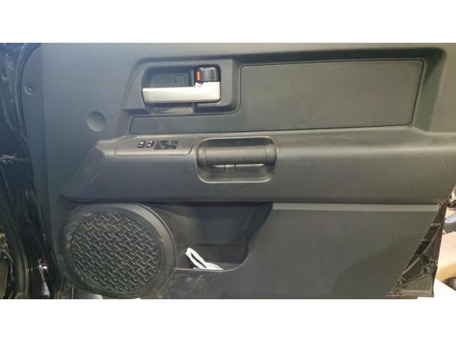 米国トヨタ　ＦＪクルーザー　電動格納不動　ミラー交換　電装系修理