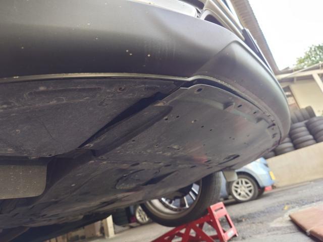 マツダ　ＣＸ－８ バーチカルグリル取り付け　グリル加工　カメラ加工　　外装品・エアロパーツ取付