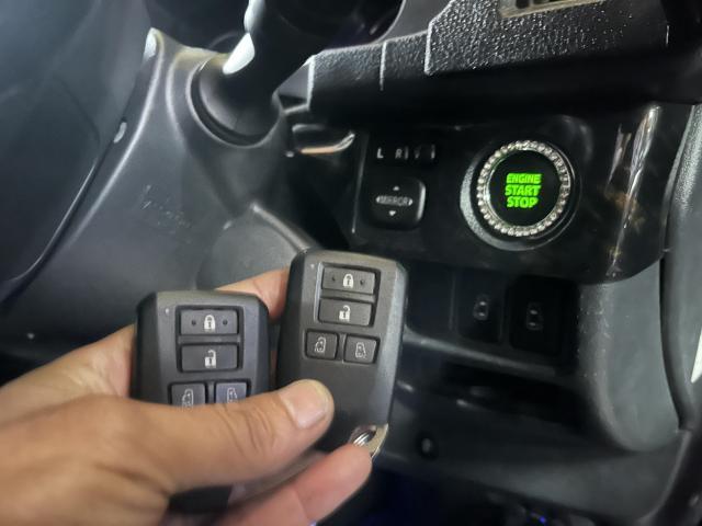 ハイエース　スマートキー　追加登録　初期化　埼玉 トヨタ 草加　足立　川口　越谷　春日部　千葉　柏　三郷　紛失　スペアキー　キーカット　カギ　リモコンキー