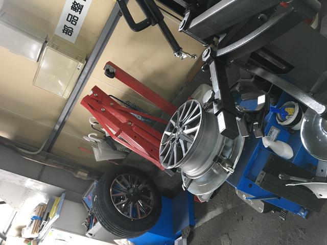 トヨタ　ヴォクシー　タイヤ交換　広島市安佐南区、西区のクルマ修理、ニコニコレンタカー、コーティング、パーツ持込み取付け！タイヤ持ち込み交換安い！ 
