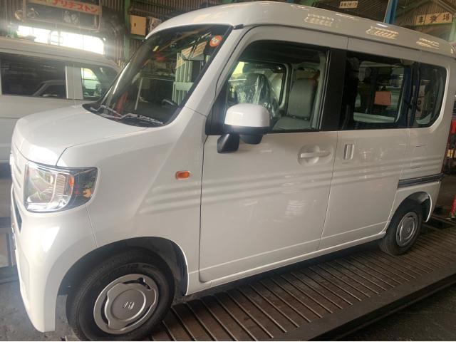 ホンダ　N-VAN 新古車　ラッピング　