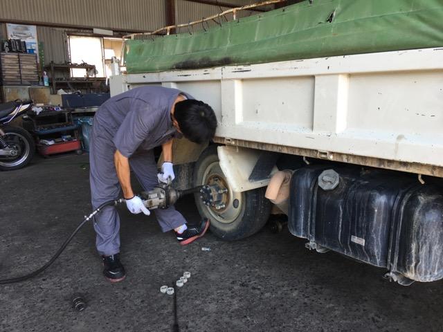 軽自動車からトラックまで何でもお任せください