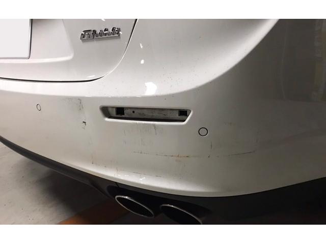 マセラティ　バンパー塗装修理