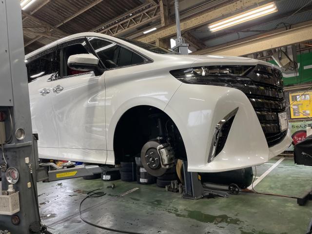 トヨタ　アルファード　持ち込みタイヤ交換