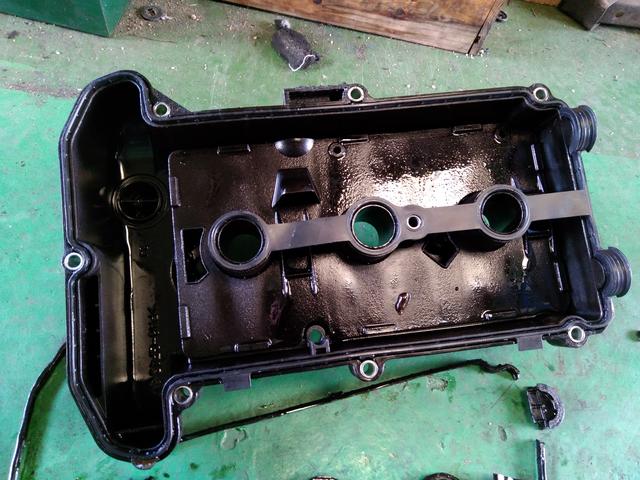 スズキ　アルト　オイル漏れ修理　松山市