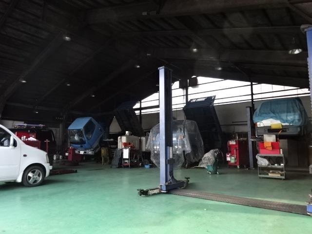 お車をしっかり診断し適切な修理、整備を致します。