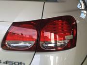 ライト・ウィンカー等灯火器の修理・整備を行います。