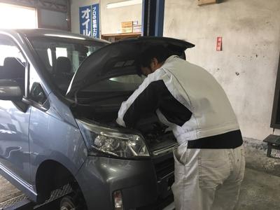 プロの整備士がメンテナンス