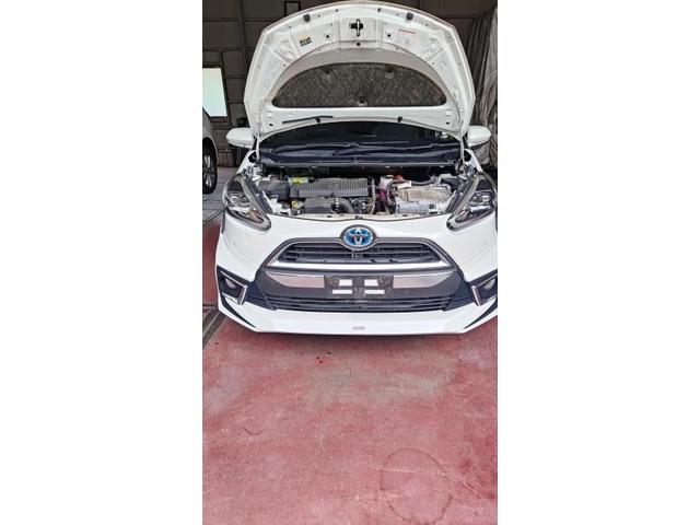 トヨタ　シエンタ　ライト・ウィンカー類修理・整備　ヘッドライトスチーマー施工
