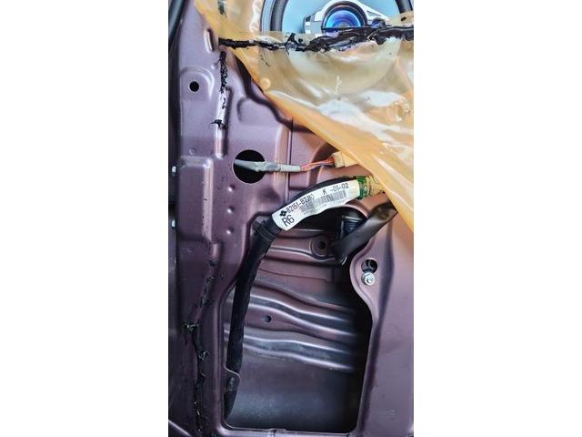 ダイハツ　ムーヴ　電装系修理　ドアミラーASSY交換