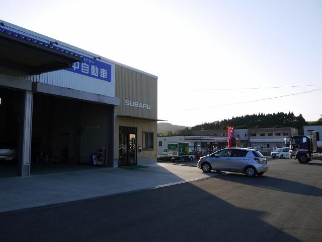 店舗を新しくリニューアル！お気軽に立ち寄れる整備工場を目指しております。