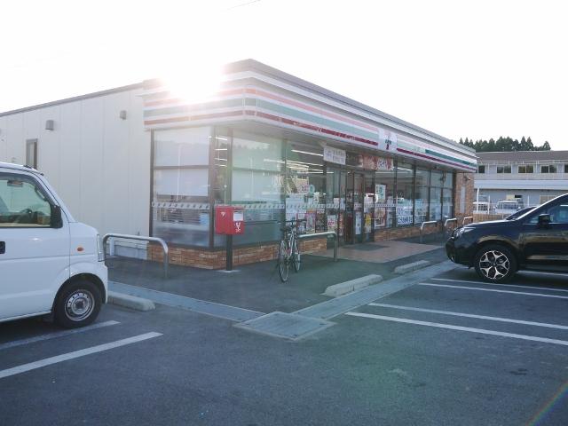 国道２１８号線沿い「豊野町山崎」交差点スグ。セブンイレブン山崎店様が目印です。