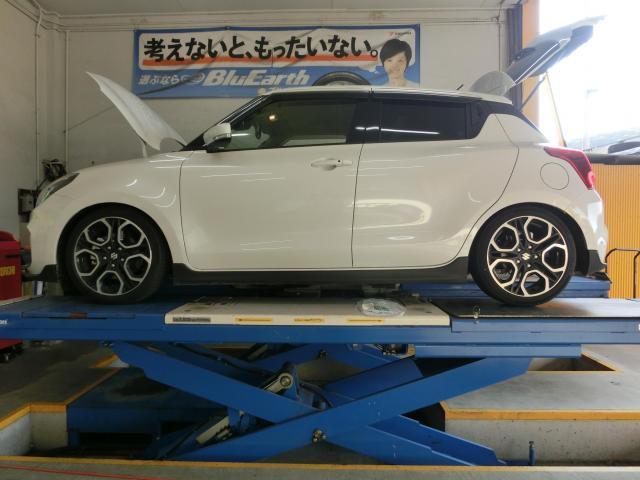 スズキ　スイフトスポーツ　テイン　車高調　取り付け