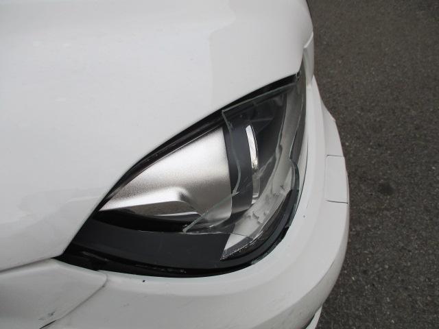 メルセデス　ベンツ　Cクラス　キズへこみ鈑金修理 