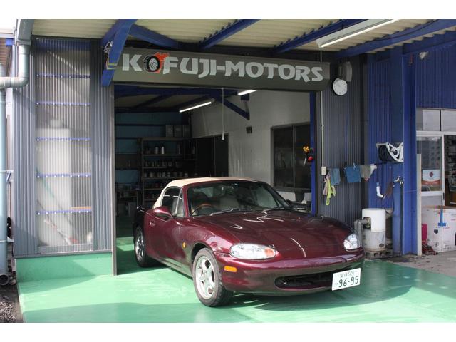 スポーツカーが大好きなオーナーです。