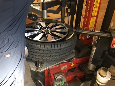 タイヤ交換時　ゴムバルブ交換無料！！