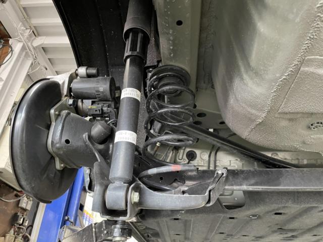 ホンダ　フィット　GR1　ダウンサス　RSR　取付　持込　広島市　安佐南区　安佐北区　八木　緑井　祇園　古市　長束　可部　深川　三入　高陽　口田　落合