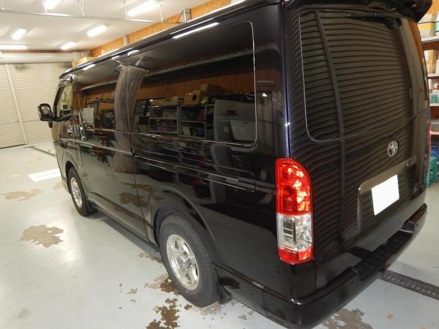 トヨタ　ハイエース　フロントガラス交換　カメラ調整（エーミング）