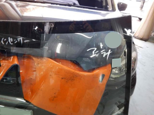 スバル　インプレッサ　フロントガラス交換