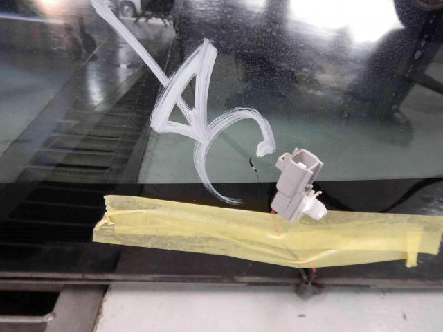 スバル　インプレッサ　フロントガラス交換