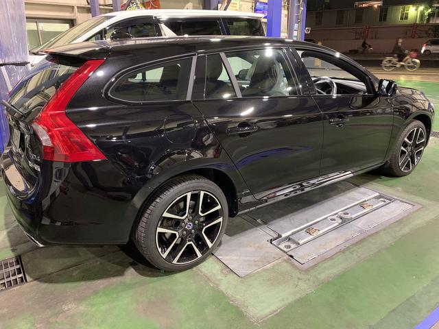 ボルボ　VOLVO　V60　板金塗装【姫路市　車検　修理　板金　取付お任せください】