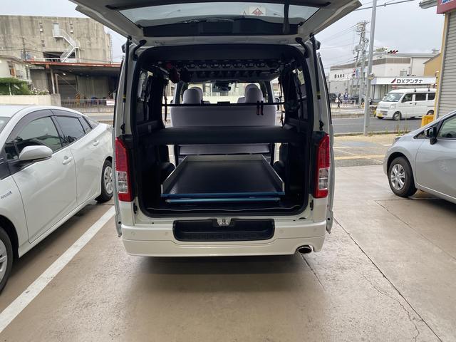 ハイエース 荷室部分にスライドフロア取付【姫路市 車検 修理 ハイエース 荷室部分にスライドフロア取付【姫路市 車検 修理