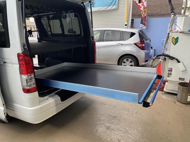 ハイエース 荷室部分にスライドフロア取付【姫路市 車検 修理 ハイエース 荷室部分にスライドフロア取付【姫路市 車検 修理