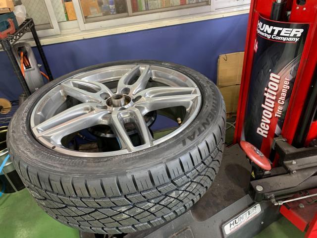 タイヤ交換 メルセデスベンツAクラス 225/40R18【姫路市 持込タイヤ交換 組替 取付 バランス調整 TPMS 空気圧お任せください】