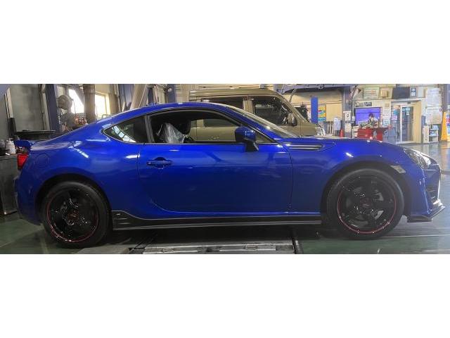 スバル　BRZ アルミホイール取付【姫路市 車検 修理 鈑金 取付 保険 コーティングお任せください】