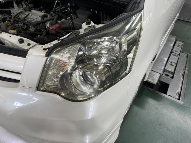 トヨタ　ノア　ヘッドライトコーティング【姫路市 車検 修理 鈑金 取付 保険 コーティングお任せください】