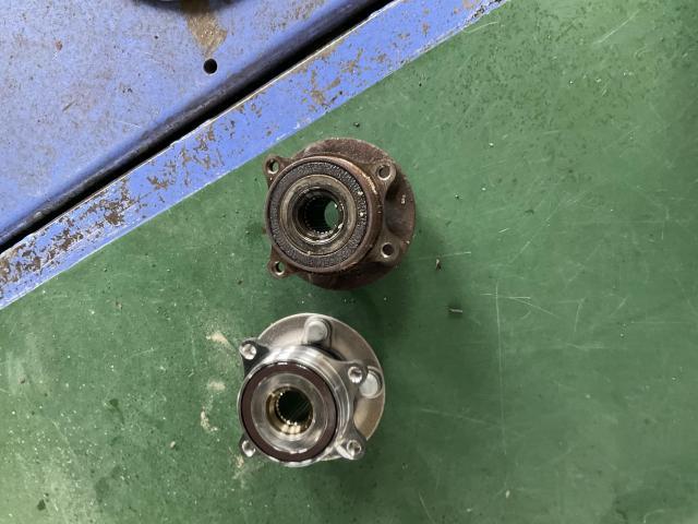 レクサス　ＣＴ200　足回り異音修理・整備