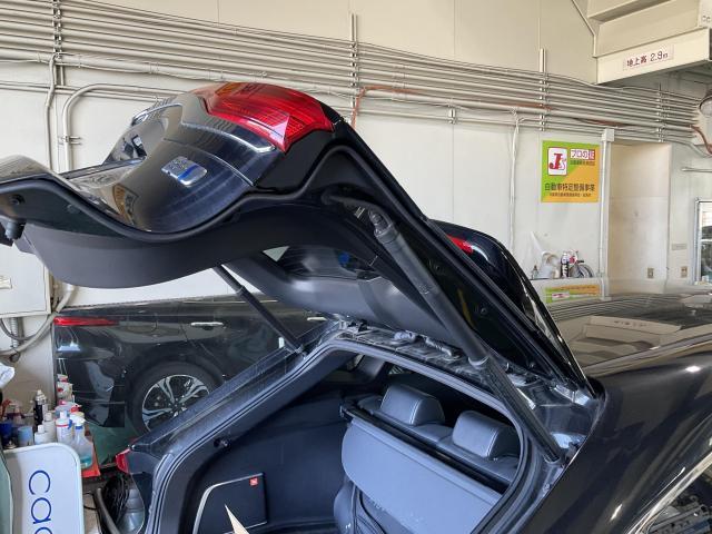 トヨタ　ハリアーハイブリッド　リアドア開閉時異音　【姫路市 車検 修理 鈑金 取付 保険 コーティングお任せください】