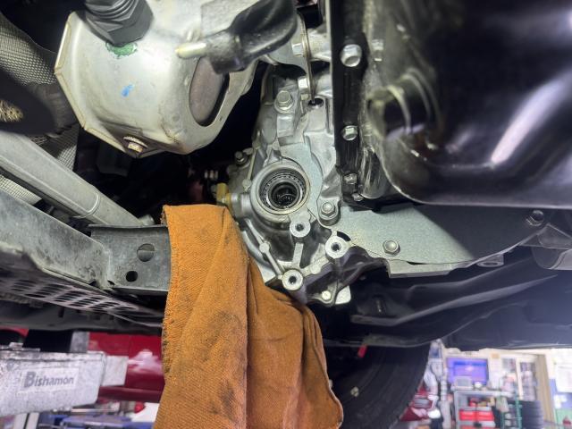 マツダ　アクセラ　曲がるとき異音修理【姫路市 車検 修理 鈑金 取付 保険 コーティングお任せください】