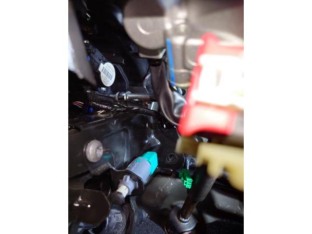 エアコンフィルター交換、難易度色々【姫路市 車検 修理 鈑金 取付 保険 コーティングお任せください】