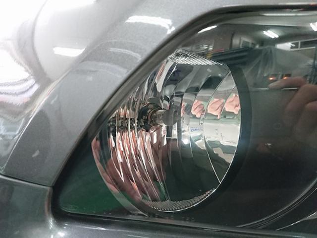 JDS-外車改善ラボ- 「フォード マスタング」 アメ車 ヘッドライト ロービーム ハイビーム カットライン すれ違い 前照灯 日本光軸 調整 車検 対応 対策 合格 加工 改善 適合 変更 HID 