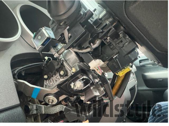 【ｱﾒ車整備】ﾄﾖﾀ ﾀﾝﾄﾞﾗ ﾄﾗﾝｽﾐｯｼｮﾝｽｲｯﾁ交換 鍵 ｷｰ 抜けない ｺﾗﾑｼﾌﾄ ﾘｺｰﾙ 並行輸入車 USﾄﾖﾀ 米国ﾄﾖﾀ USDM 栃木県栃木市よりご依頼