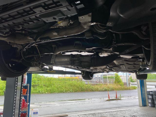 メルセデス・ベンツ　Eクラス W212 E350 ディーゼル エアコン　効かない　コンプレッサー交換