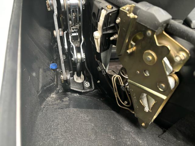『ベンツの修理屋』Ｒ129　ＳＬ　オープン不良修理　油圧シリンダーオーバーホール