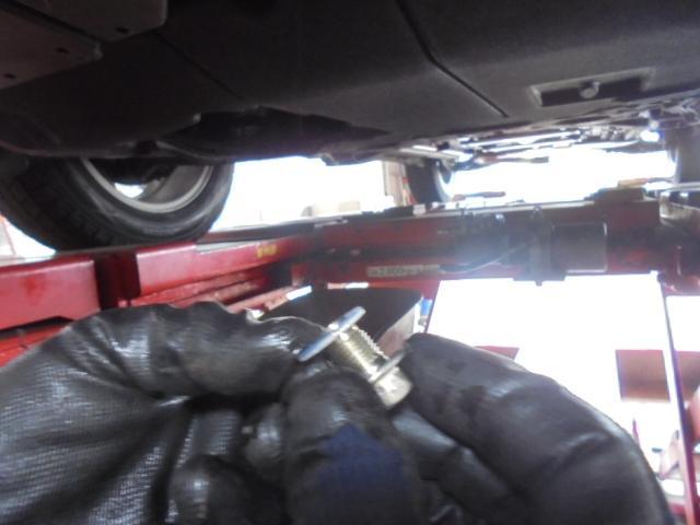 カローラクロスHV　タイヤ交換⁺ オイル交換⁺ ！
