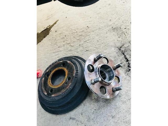 フィット ハブベアリング交換