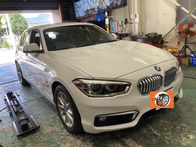 京都　持込ドラレコ取付　BMW　118i　F20　純正ドライブレコーダー　アドバンスカーアイ2　久御山町　伏見　八幡　持込パーツ　外車　輸入車