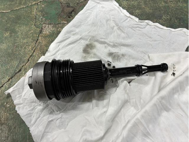 京都　メルセデス・ベンツ　GLC　ディーゼル　オイル交換　オイルエレメント　久御山町　伏見　八幡　ベンツ　オイル　整備　メンテナンス