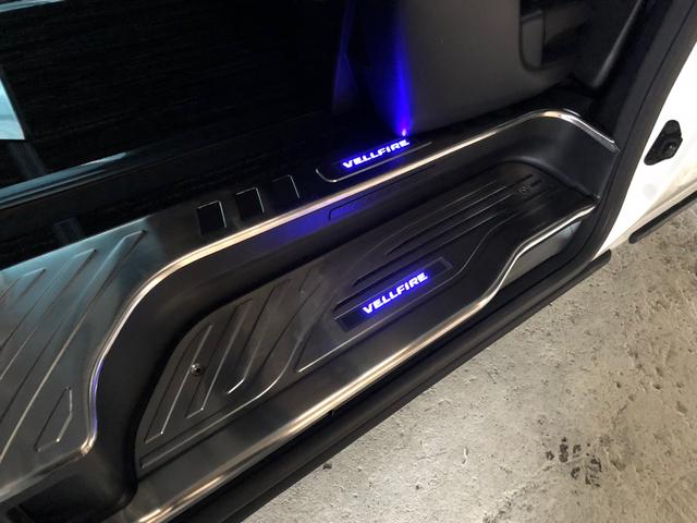 トヨタ ヴェルファイア 30 後期 LED スカッフプレート カーゴ