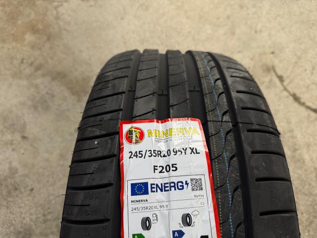 アルファード タイヤ交換 245/35-20 タイヤもご依頼   広島市 安佐南区 五日市 佐伯区 タイヤ交換 タイヤ持込交換 タイヤ裏組 持込取付