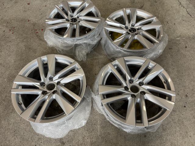 レクサスIS 持込スタッドレスタイヤ、ホイール組付 取付 ヨコハマ アイスガード 235/45-18    広島市　安佐南区　五日市　佐伯区　廿日市　持込タイヤ交換　持込取付　タイヤ交換　タイヤ裏組