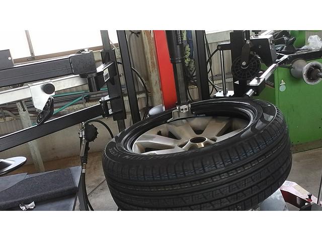 ミツビシ　デリカD5　タイヤ交換　タイヤ持込　18インチ　CV5W　H21年式　直送可能　225/55R18　有限会社高山自動車　佐土原町　宮崎市　児湯　西都　日向